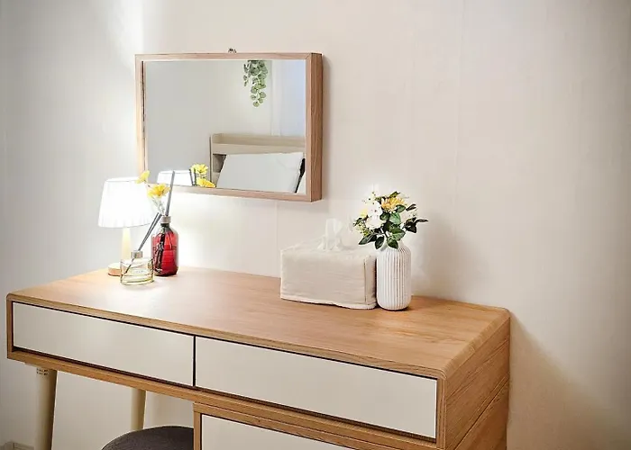 Cozy M Hongik,univer 6min, Sinchon Station 4min, Cozy, Confortable